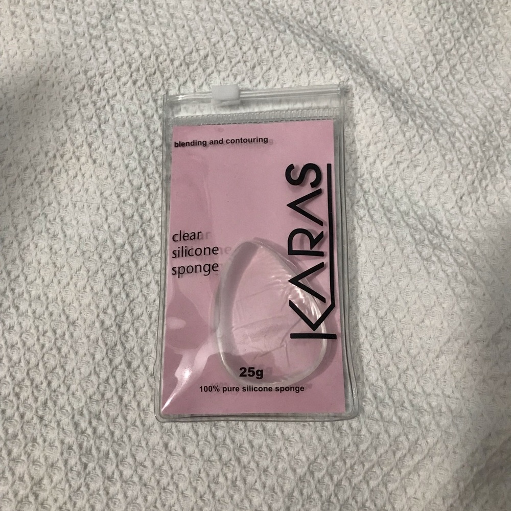 Silicone makeup applicator